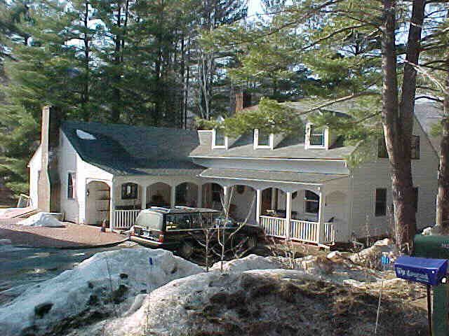 Building photograph for 302 UNDERMOUNTAIN ROAD